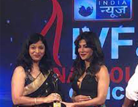 award_dr_neha_mediworld_fertility_newdelhi