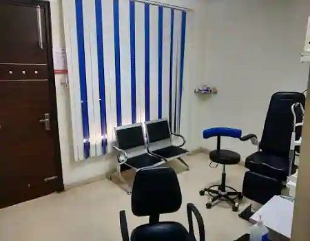 centre-for-sight-consln-room