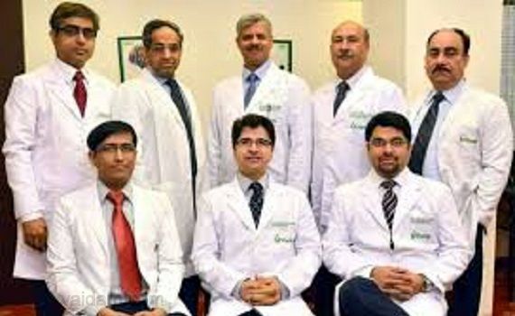 fortis-doctors-team-vasant-kunj